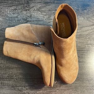 Tan wedges